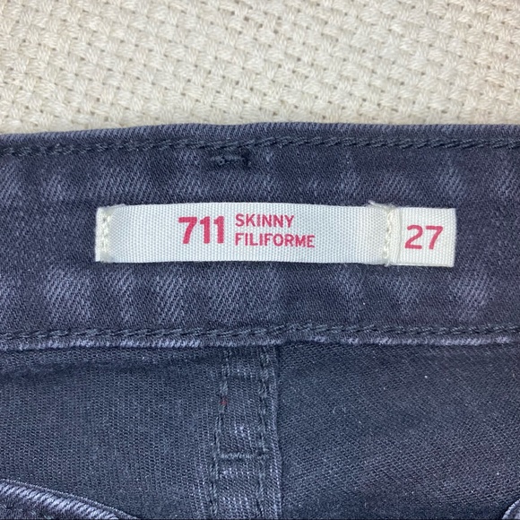 Levi’s 711 Skinny size 27 denim jeans in faded black - Picture 6 of 7